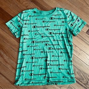 🎉5X HP🎉Champion Boys Medium Shirt